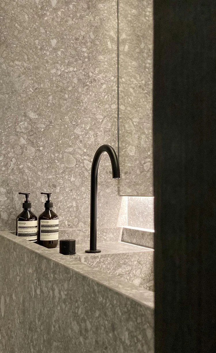 Infinity_SE03_Milan_Stone_room-3.jpg